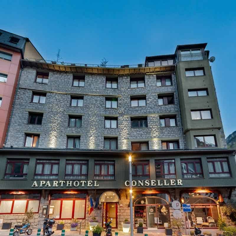 Facaha del hotel conseller