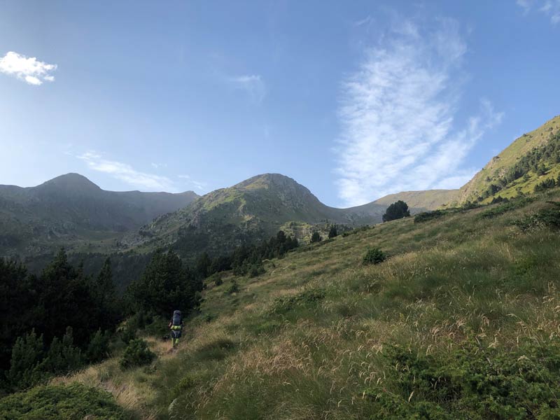 Inicio de la ruta hacia la vall del riu